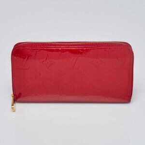 Louis Vuitton Pomme d'Amour Monogram Vernis Zippy Wallet